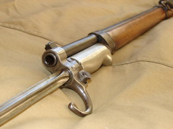  Бертье обр. 1907 15 года (Le fusil Mle 1907 M 15) с примкнутым штыком обр. 1886 года от винтовки Лебеля (02)