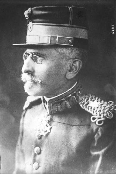  Данглис в 1918 году, в звании генерала и будучи главнокомандующим греческой армии в Первую мировую войну