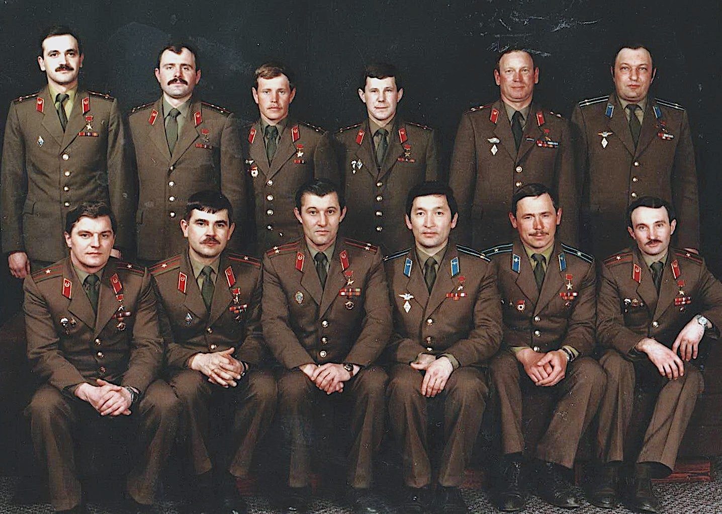 Герои союза группа. Офицеры афганцы герои советского Союза.