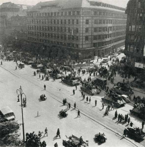 Вацлавская площадь 1945