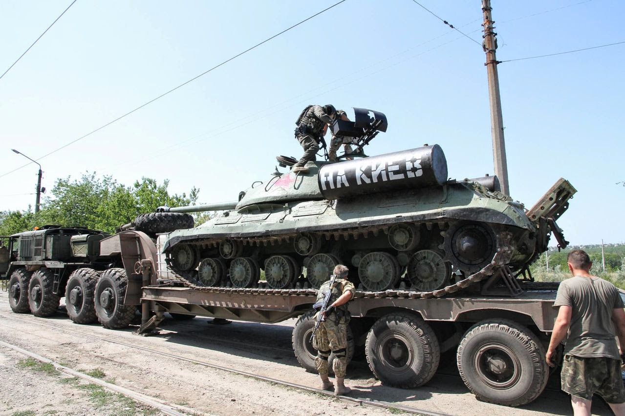 Военный ис. ИС-3 на Донбассе. Танк памятник на Донбассе т 64. ИС 3 ДНР. Танк ИС-3 на Украине.