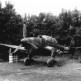 Находящийся на ремонте немецкий пикирующий бомбардировщик Юнкерс Ю-87 Фото