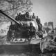 Советские танки Т-34-85 на подступах к Берлину Фото